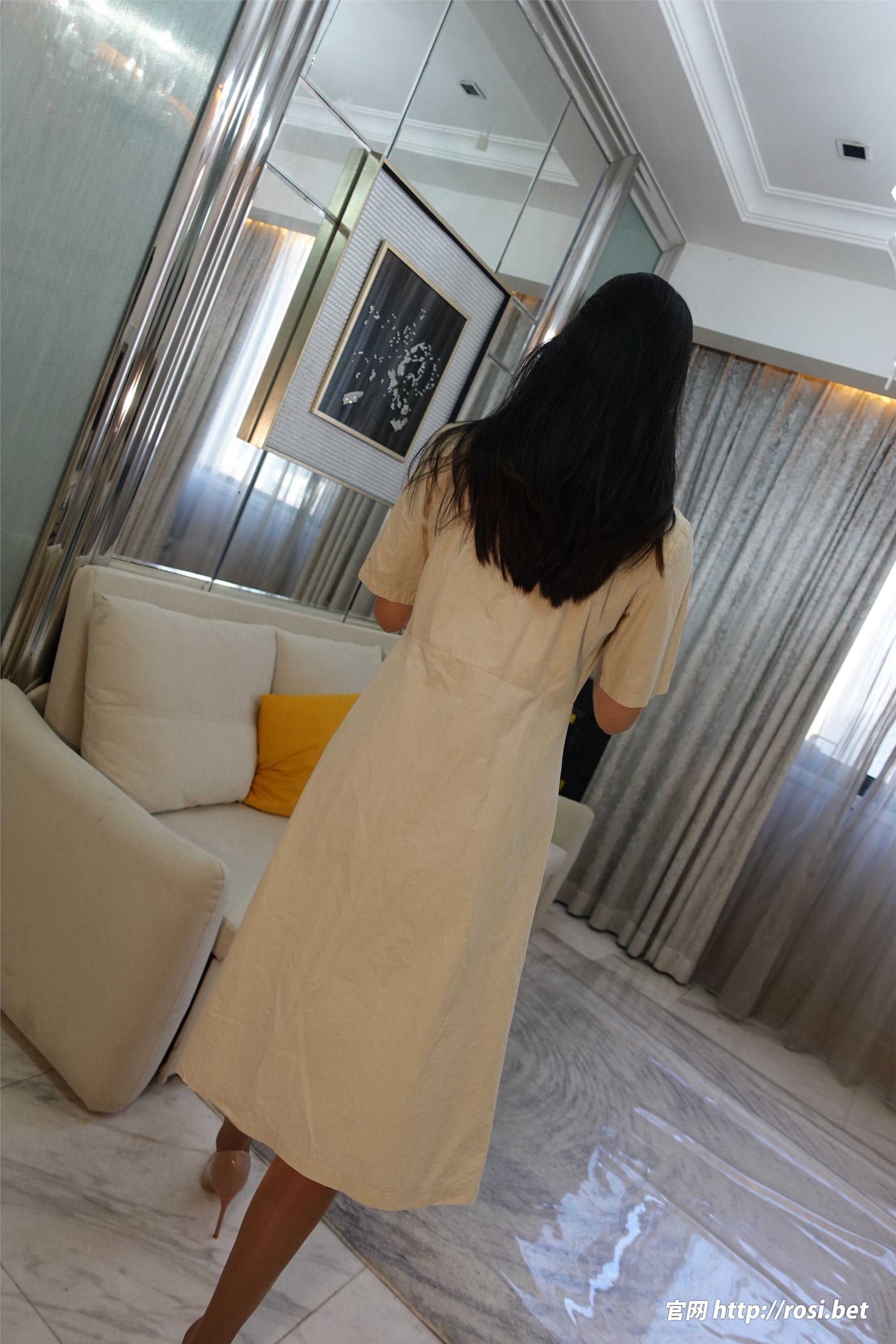 ROSI写真 2023.12.10 NO.4388